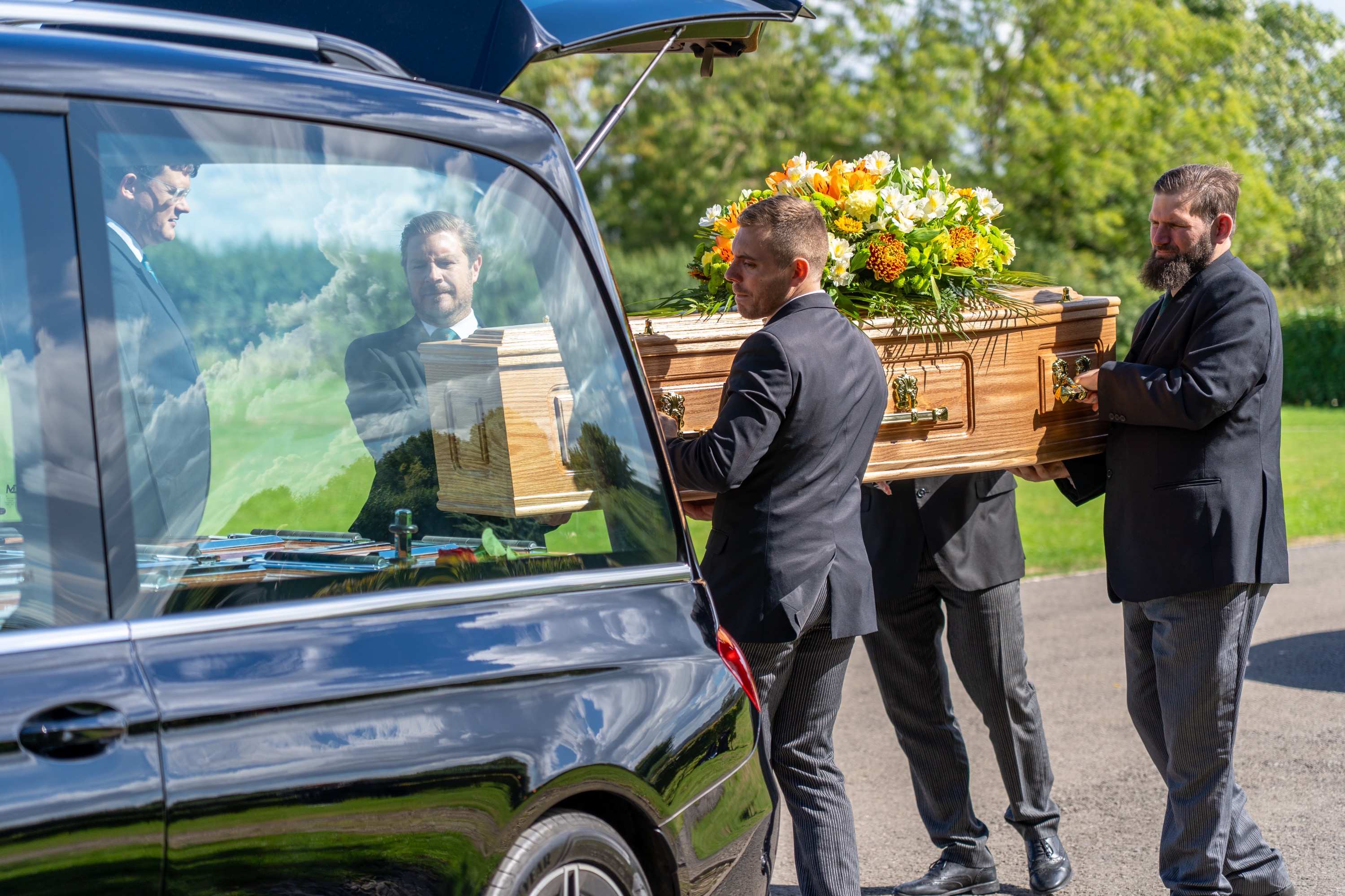 What to Do When Someone Dies - Sheppard Funeral Directors | Bristol